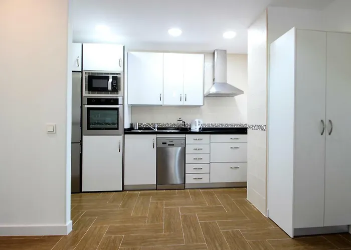 Palacios 6, Nuevo, Playa, Barrio Tranquilo, Todos Los Servicios, Pa